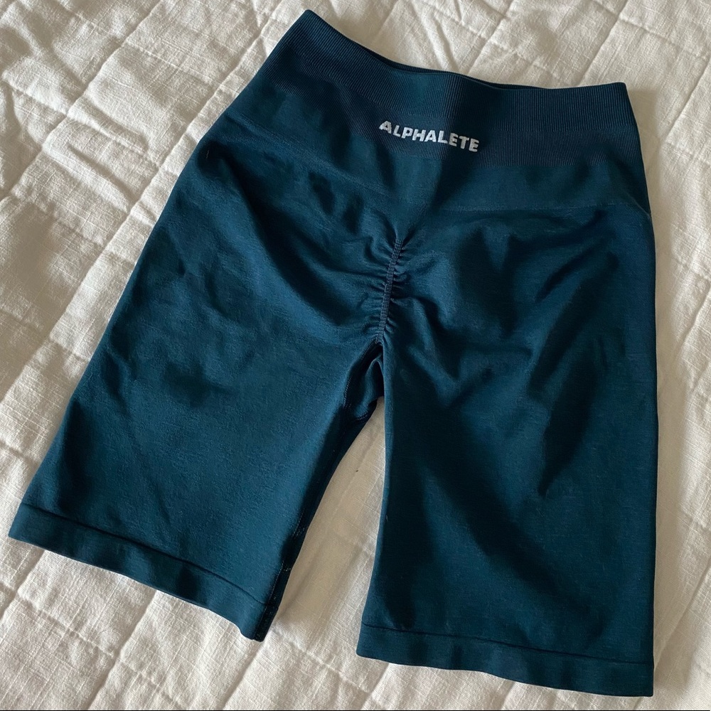RESERVED FOR TRADE Alphalete Amplify Biker Short